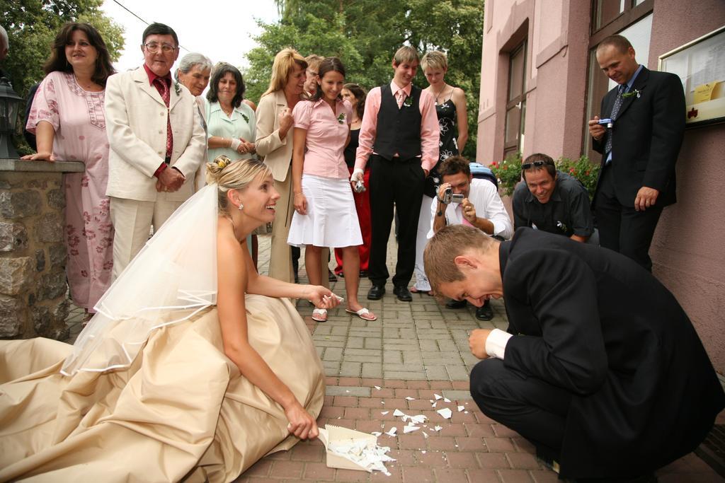 Hotel Grand Řevnice Dış mekan fotoğraf